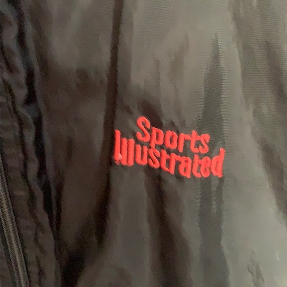 Sports illustrated Wind Breaker Jacket! - Picture 2 of 4